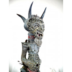 Statue fétiche Songyé de RDC