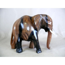 Eléphant en ébène royal